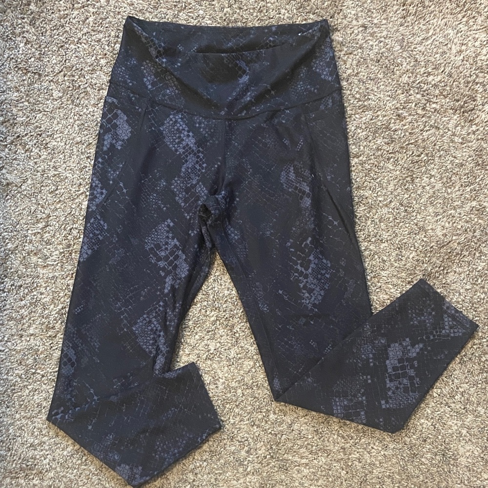 Old Navy Black Snake-Print Elevate Active Leggings